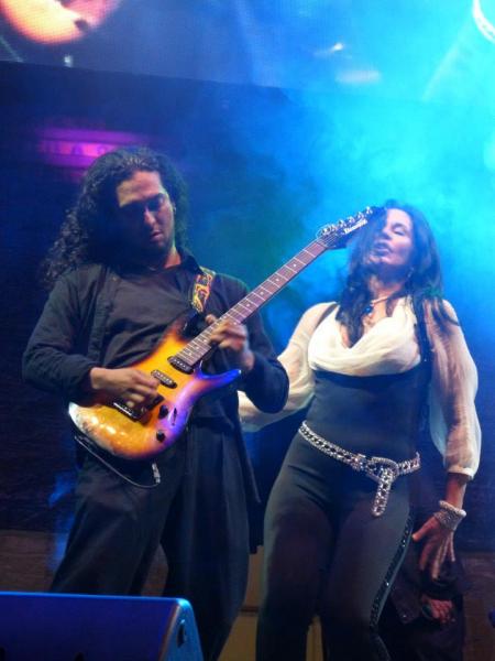 César Mejía Clases de Guitarra | Principiantes - Intermedios - Avanzados | Improvisación - Técnica - Armonía | Periódico del Sur | Sabaneta - Antioquia